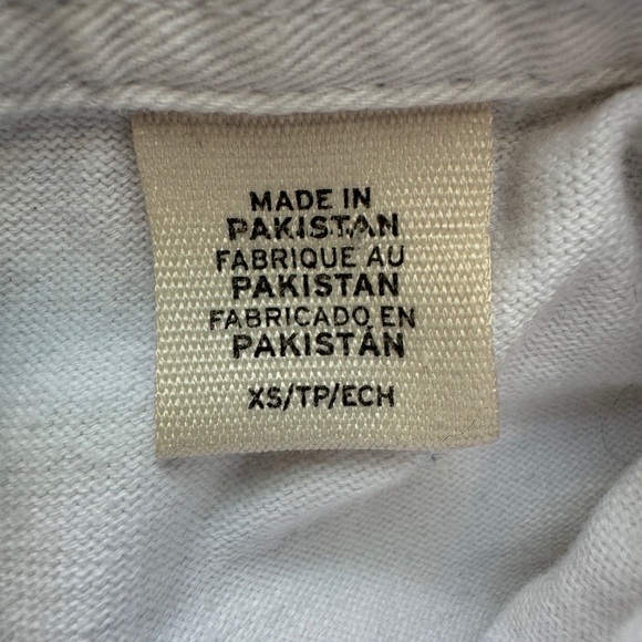 Levi’s Boxy White Crop Polo W/ Black Colorblock, Size, XS, Very Cute, RARE, MINT - Picture 6 of 9